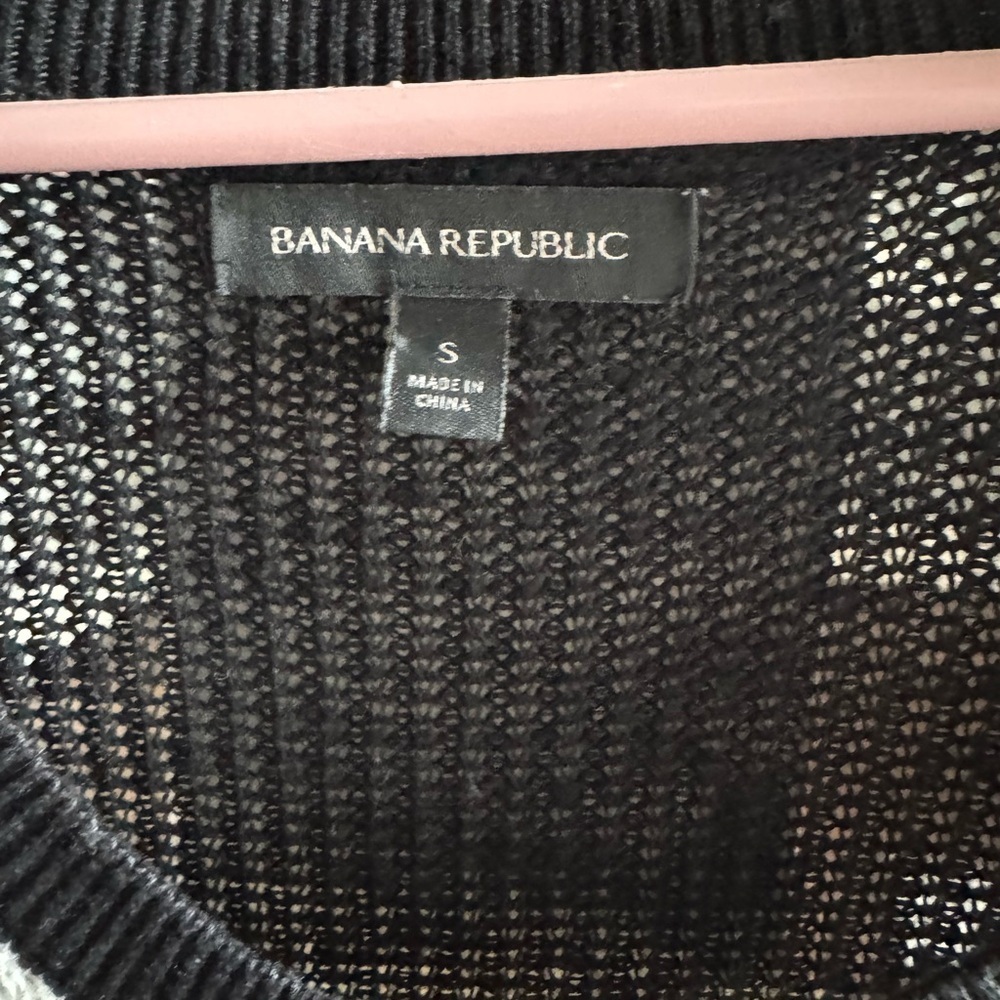 Banana Republic Black and White High Low Sweater - Picture 4 of 4